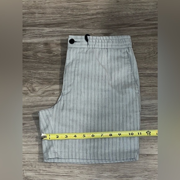 Topman skinny stripe shorts in gray - Picture 5 of 6